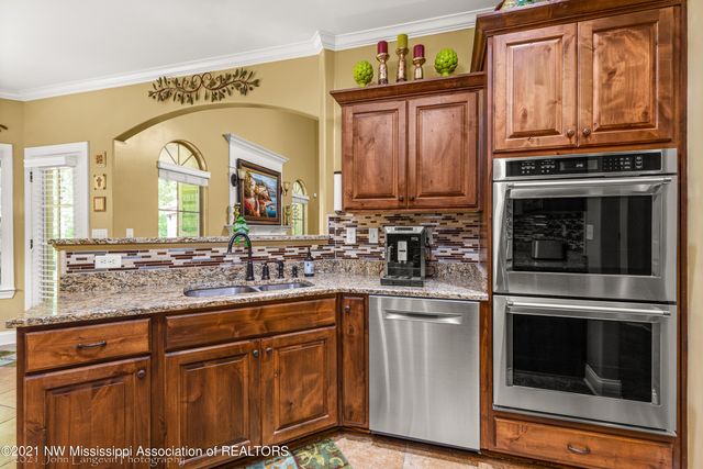 8036 Betty Browning Pass, Olive Branch, MS 38654