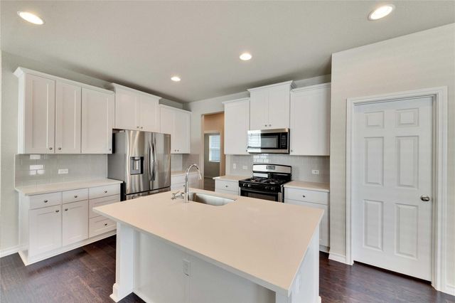 12121 Cimaizon DR, Austin, TX 78725