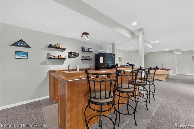 6169 Bay Court, Waterford, MI 48327