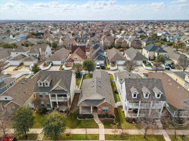 924 Charleston Lane, Savannah, TX 76227