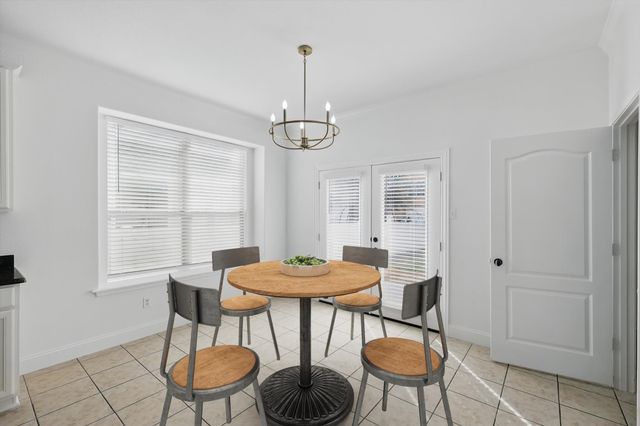 924 Charleston Lane, Savannah, TX 76227