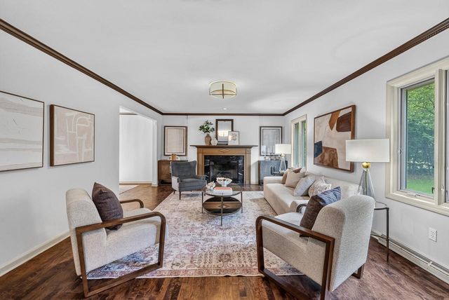 6540 N Atwahl DRIVE, Glendale, WI 53209