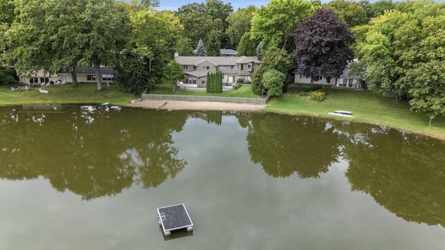 6540 N Atwahl DRIVE, Glendale, WI 53209