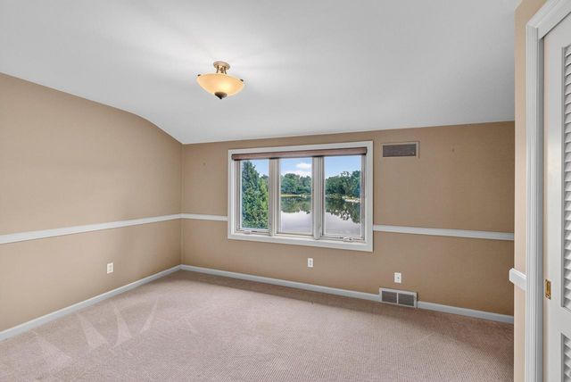 6540 N Atwahl DRIVE, Glendale, WI 53209