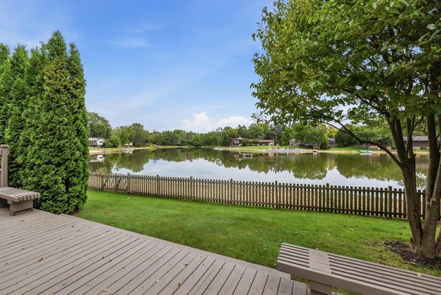 6540 N Atwahl DRIVE, Glendale, WI 53209