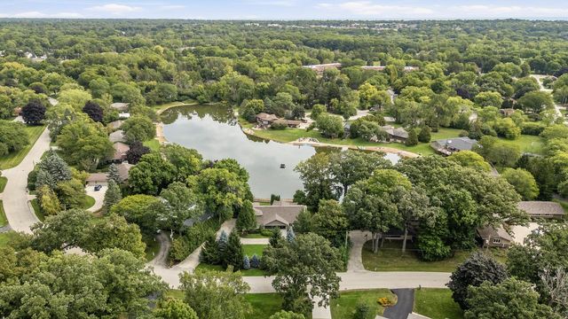 6540 N Atwahl DRIVE, Glendale, WI 53209