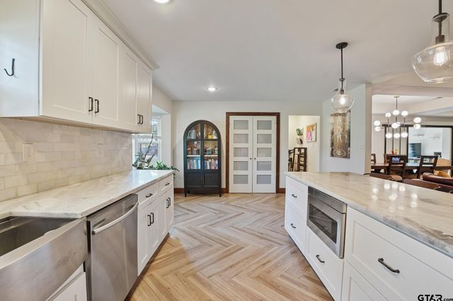 2929 Sunnybrook, Tyler, TX 75701