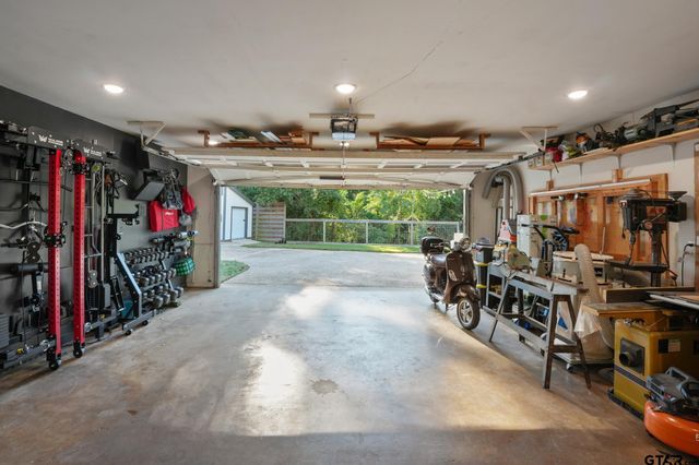2929 Sunnybrook, Tyler, TX 75701