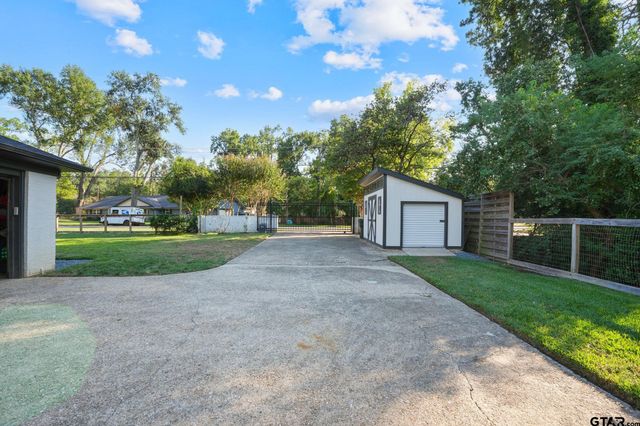2929 Sunnybrook, Tyler, TX 75701