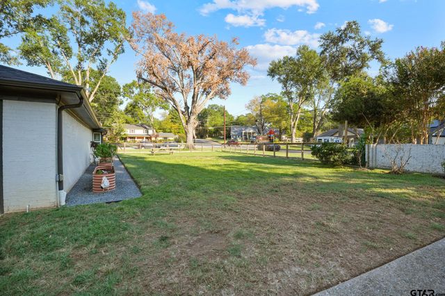 2929 Sunnybrook, Tyler, TX 75701