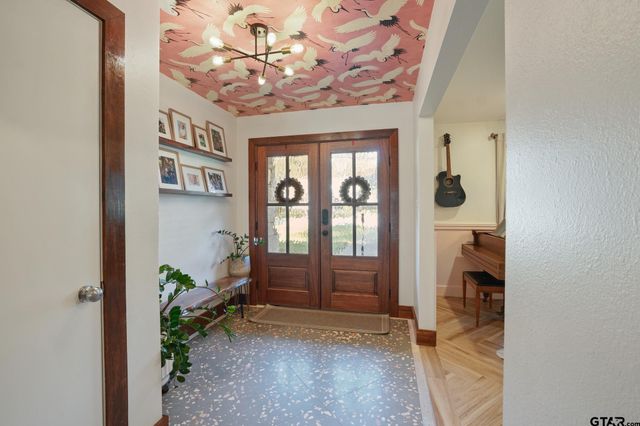 2929 Sunnybrook, Tyler, TX 75701