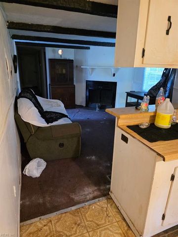 3594 George Wash Memorial HWY, Hayes, VA 23072