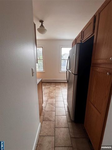 4702 Cottage Avenue 2, North Bergen, NJ 07047