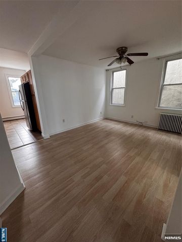 4702 Cottage Avenue 2, North Bergen, NJ 07047