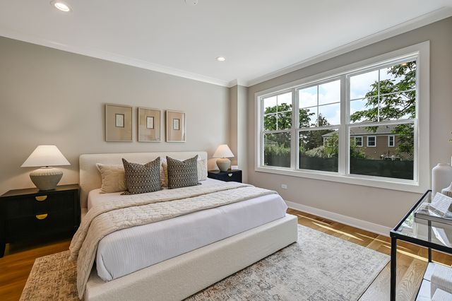 129 Harding Court, Glen Ellyn, IL 60137