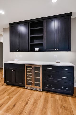 129 Harding Court, Glen Ellyn, IL 60137