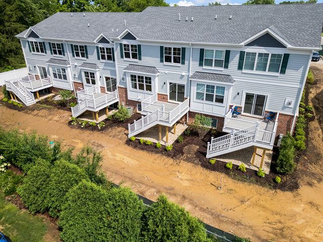 129 Harding Court, Glen Ellyn, IL 60137