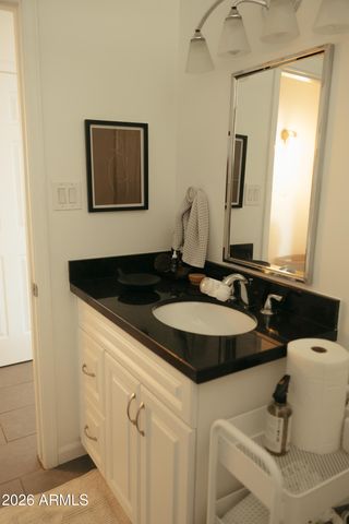 4007 E HEATHERBRAE Drive, Phoenix, AZ 85018