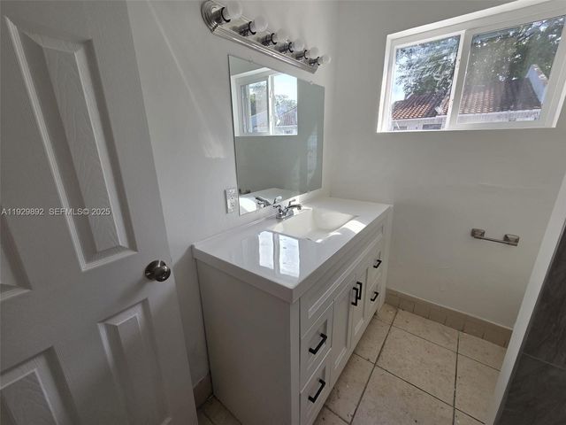 3940 NW 76th Ter 3940, Davie, FL 33024