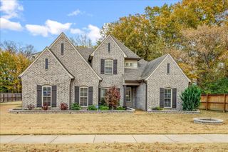 6240 CREEKSIDE LAKE DR, Arlington, TN 38002