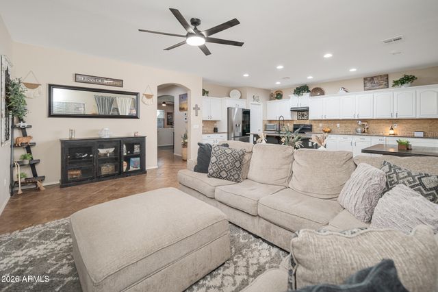 22178 W MOONLIGHT Path, Buckeye, AZ 85326