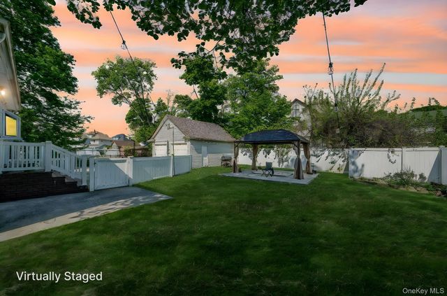 26 Rosedale Avenue, Freeport, NY 11520