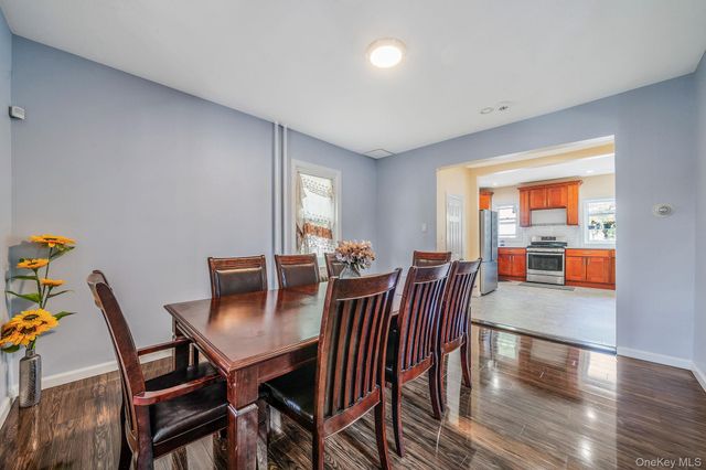 26 Rosedale Avenue, Freeport, NY 11520