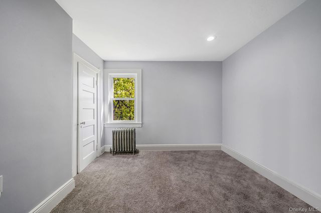 26 Rosedale Avenue, Freeport, NY 11520