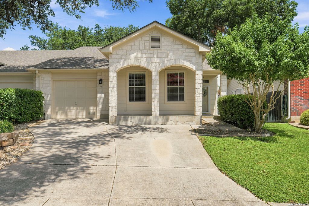 6215 WEXFORD PL, San Antonio, TX 78240
