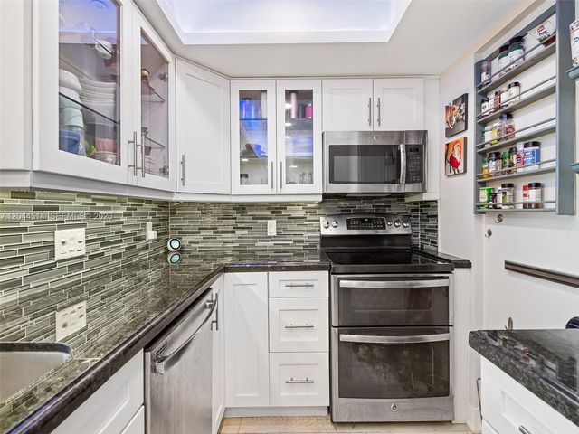 1000 River Reach Drive 516, Fort Lauderdale, FL 33315