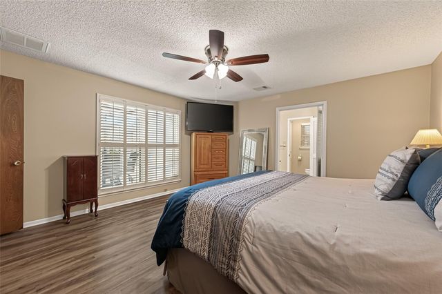 16431 Larkfield Drive, Houston, TX 77059