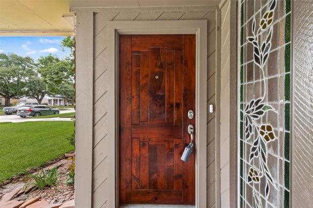16431 Larkfield Drive, Houston, TX 77059