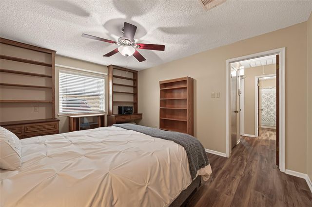 16431 Larkfield Drive, Houston, TX 77059