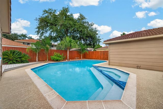 16431 Larkfield Drive, Houston, TX 77059