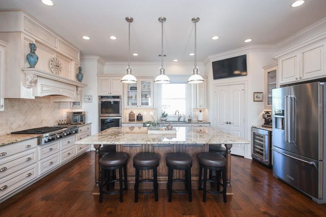 7 Little Torch, Hitchcock, TX 77563