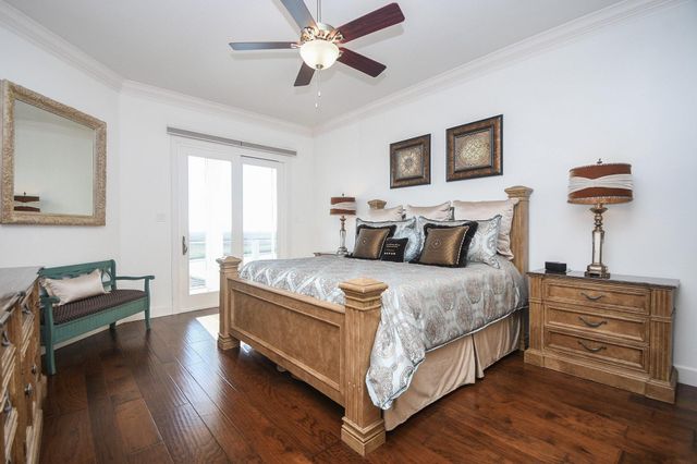 7 Little Torch, Hitchcock, TX 77563