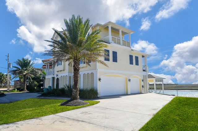 7 Little Torch, Hitchcock, TX 77563