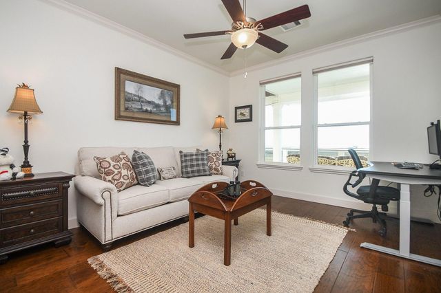 7 Little Torch, Hitchcock, TX 77563