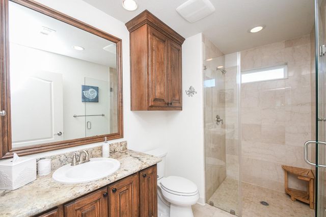 7 Little Torch, Hitchcock, TX 77563