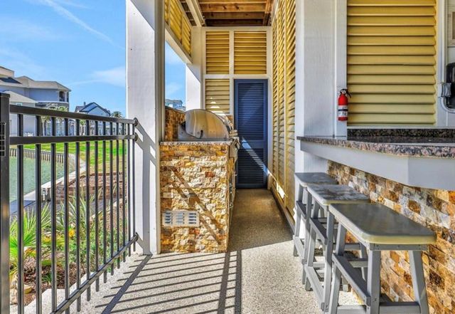 7 Little Torch, Hitchcock, TX 77563