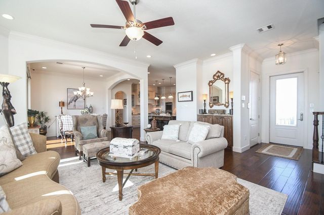 7 Little Torch, Hitchcock, TX 77563