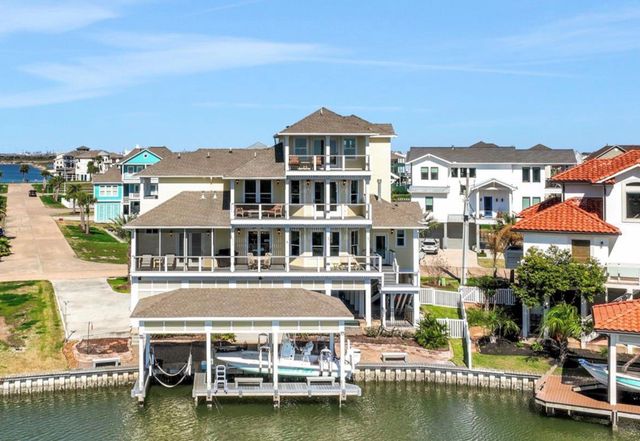 7 Little Torch, Hitchcock, TX 77563