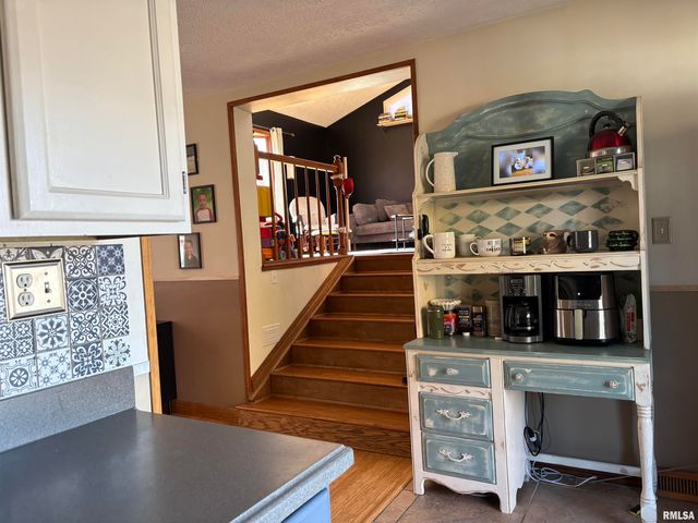 1014 PIONEER Drive, Jacksonville, IL 62650