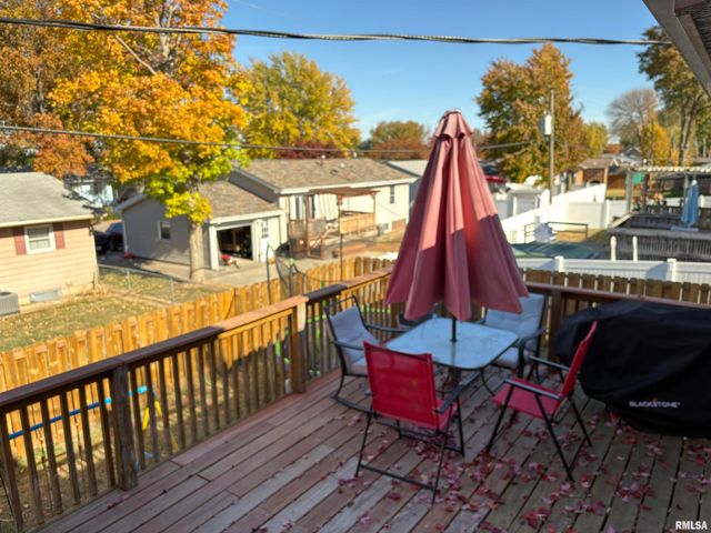 1014 PIONEER Drive, Jacksonville, IL 62650