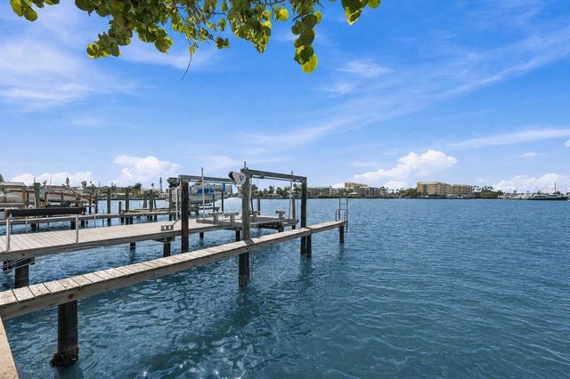 360 145TH AVENUE E, Madeira Beach, FL 33708