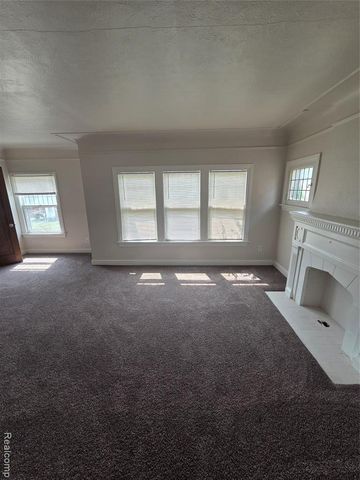 16590 Ilene Street, Detroit, MI 48221