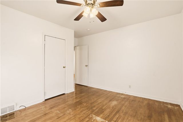 214 S Sycamore St, Mt Pleasant Boro, PA 15666