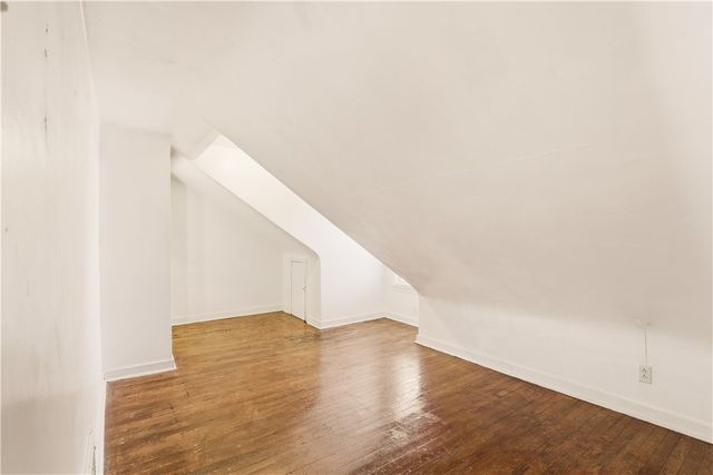 214 S Sycamore St, Mt Pleasant Boro, PA 15666