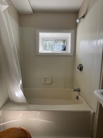 21 State 4, Marblehead, MA 01945