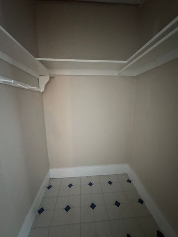 21 State 4, Marblehead, MA 01945